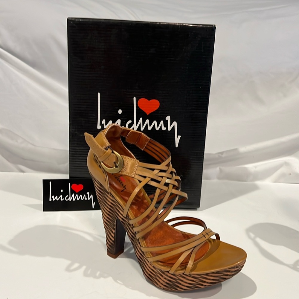 Luichiny platform strappy sandals